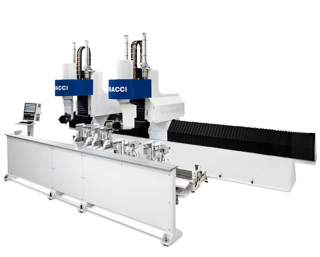 Specifiche uniche dell' EVOJET MITRE: Pressanti speciali e raddrizzatore automatico per garantire precisione e ripetibilità oltre che una produttività elevata per tutti i giunti di antine.